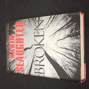 Broken by Karin Slaughter new york times best seller